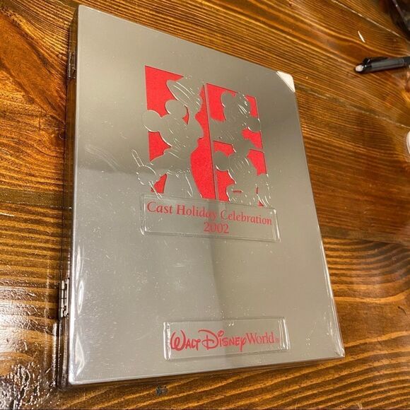 RARE 2002 Cast Holiday Celebration Picture Frame - Picture 1 of 3